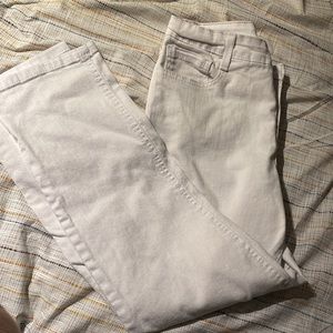 White City Cuffed Capri pants EUC